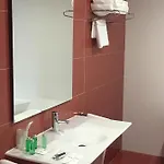 Ril Hotel